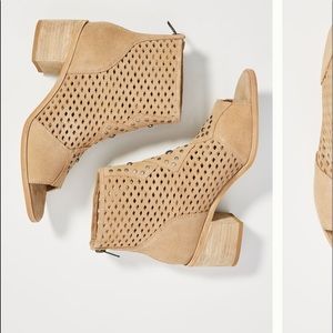 NWT Anthropologie Matisse open toed shooties
